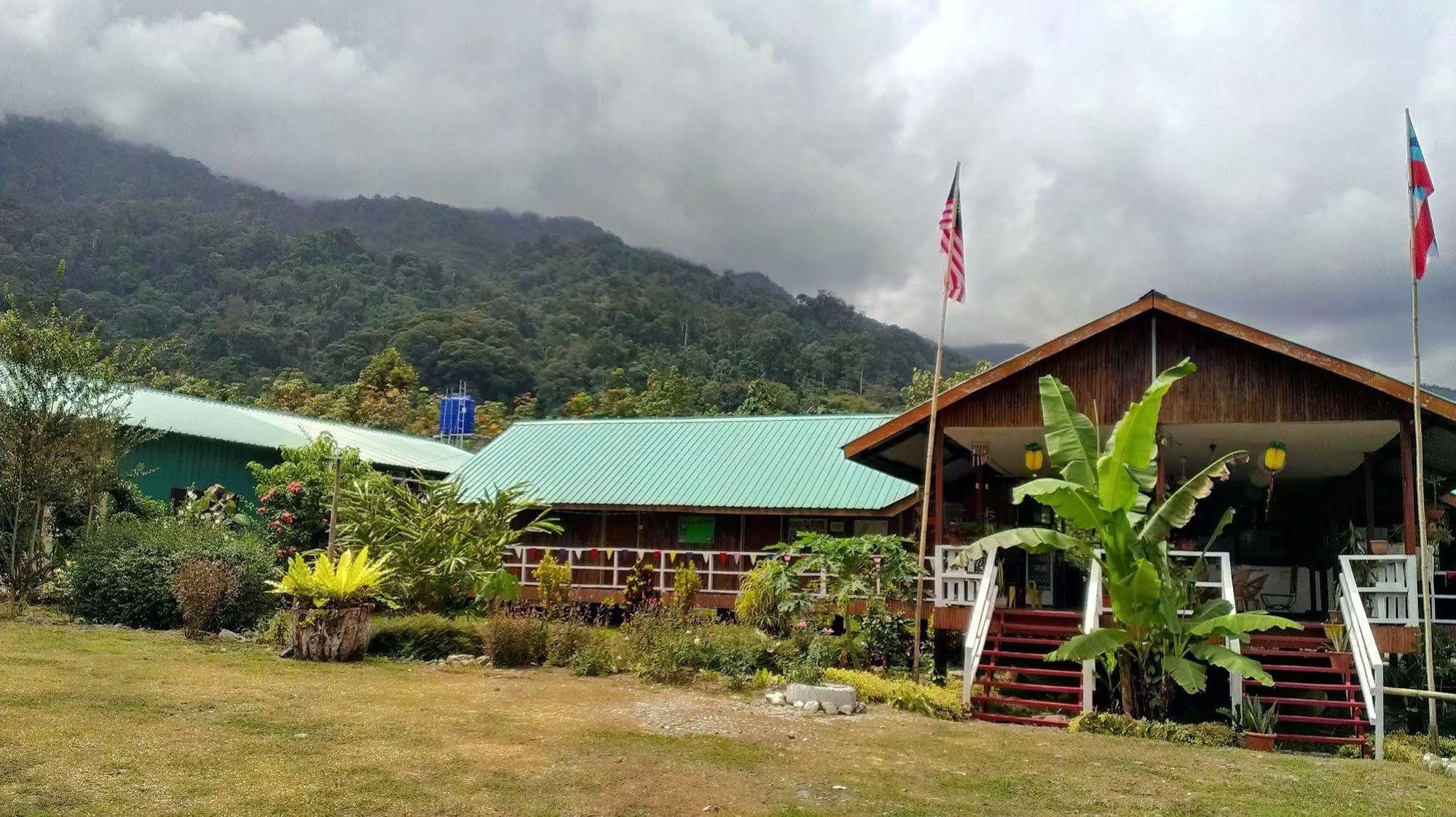 Kinabalu Poring Vacation Lodge Kampung Poring Екстер'єр фото